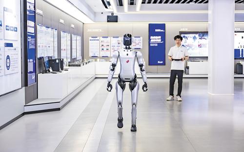 唐山機(jī)器人產(chǎn)業(yè)跑出加速度，智能機(jī)器人研發(fā)引領(lǐng)新浪潮